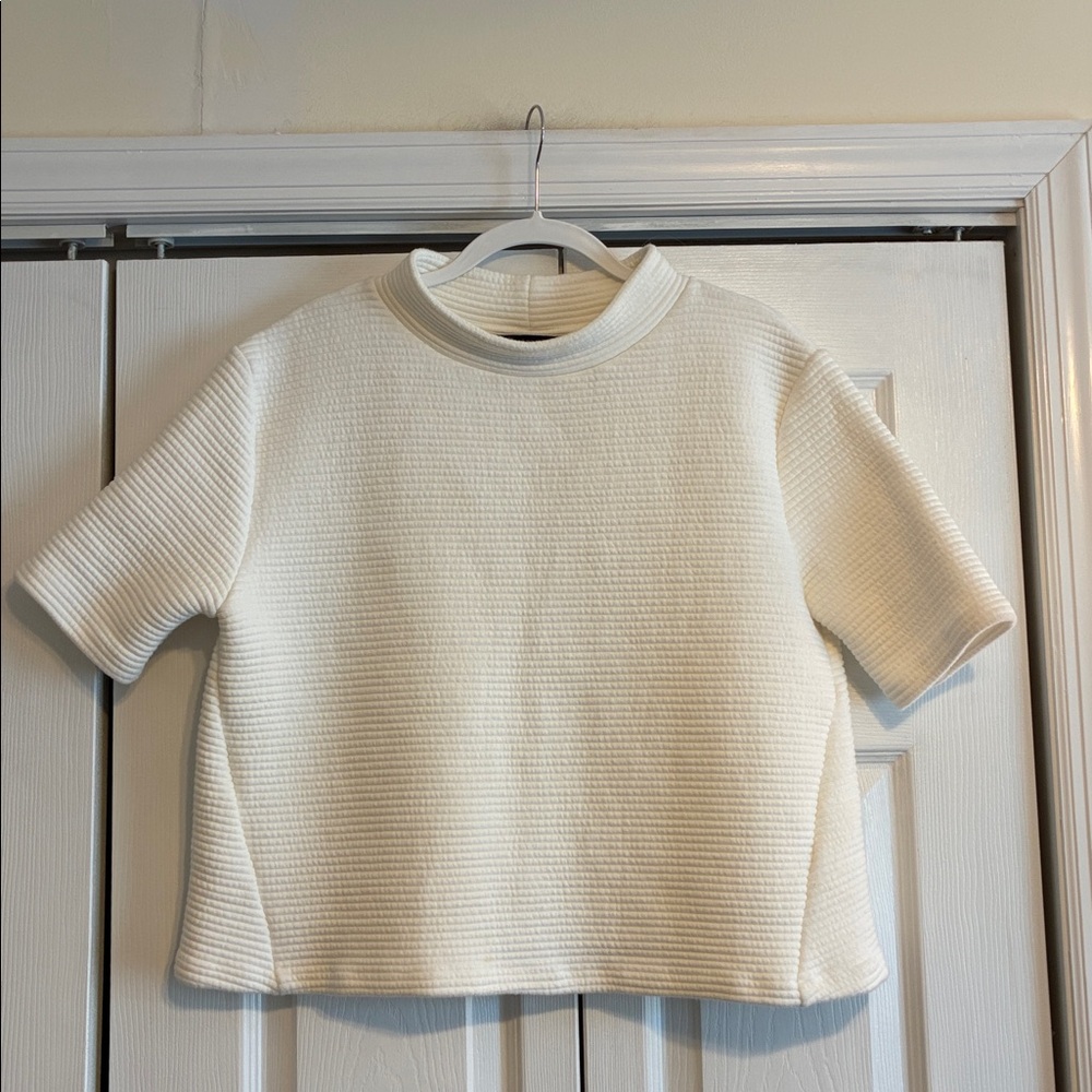 French Connection Winter White Wide Ribbed Short Sleeve Knit Sweater Top - Picture 2 of 9